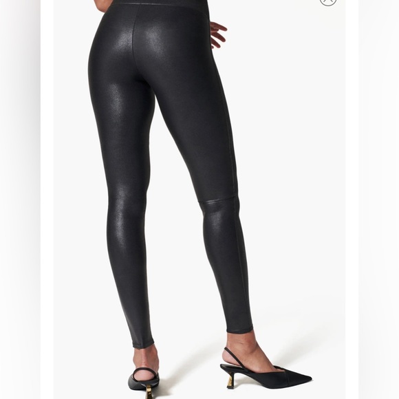 Spanx Faux Leather Leggings Size Small - Picture 2 of 5